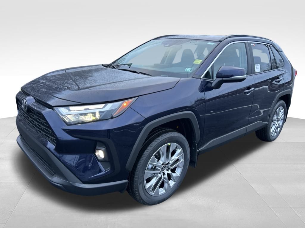 2025 Toyota RAV4 XLE Premium's photo