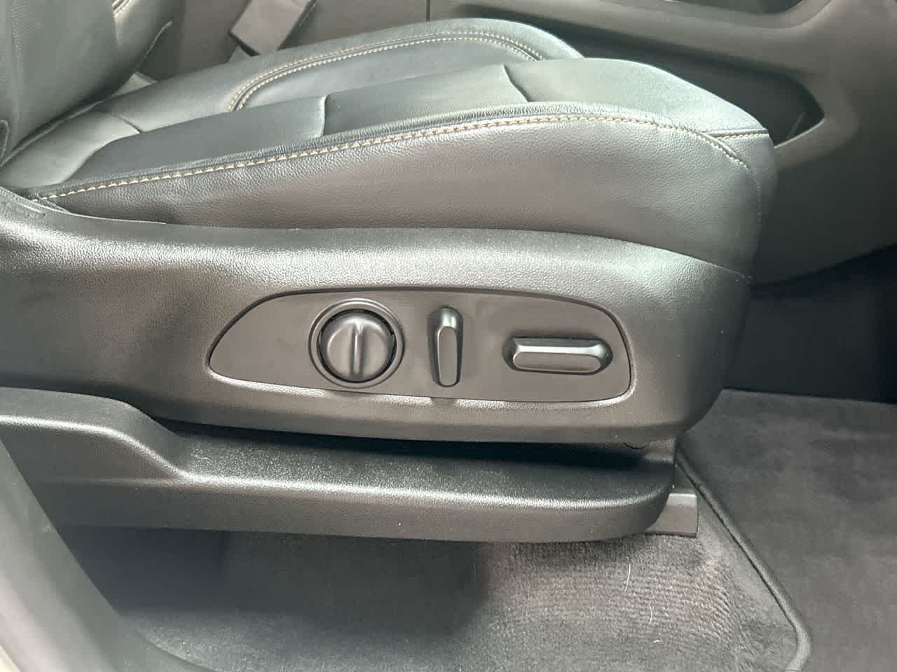 2019 Chevrolet Traverse Premier photo 32