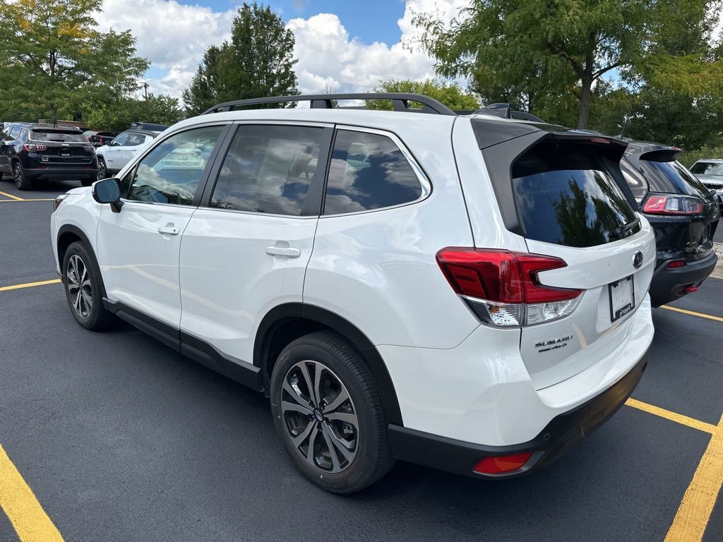 2024 Subaru Forester Limited photo 12