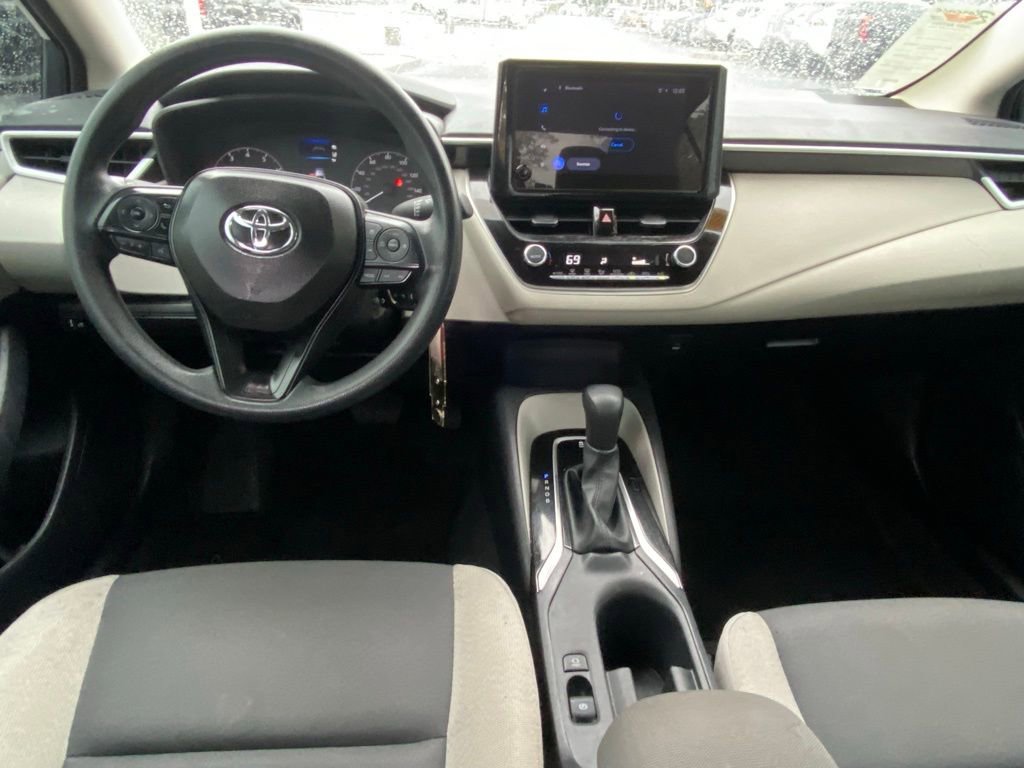 2025 Toyota Corolla LE photo 7