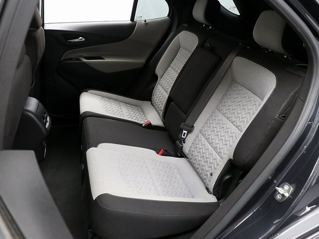 2022 Chevrolet Equinox LS photo 9
