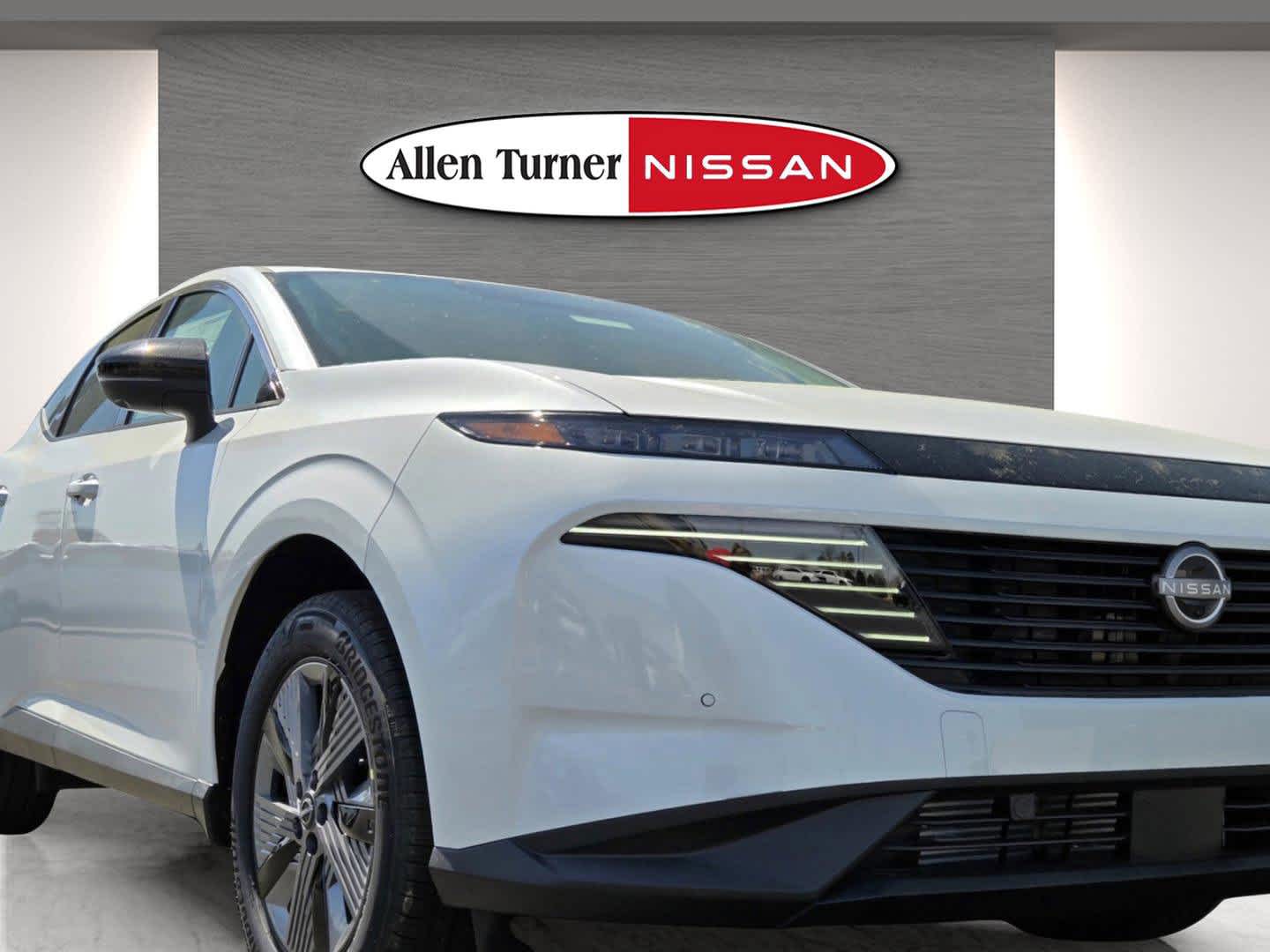 2025 Nissan Murano SL photo 2