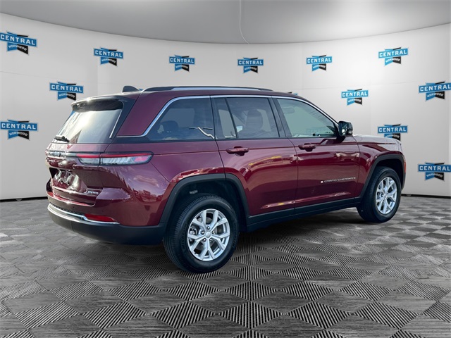 2023 Jeep Grand Cherokee Limited photo 4