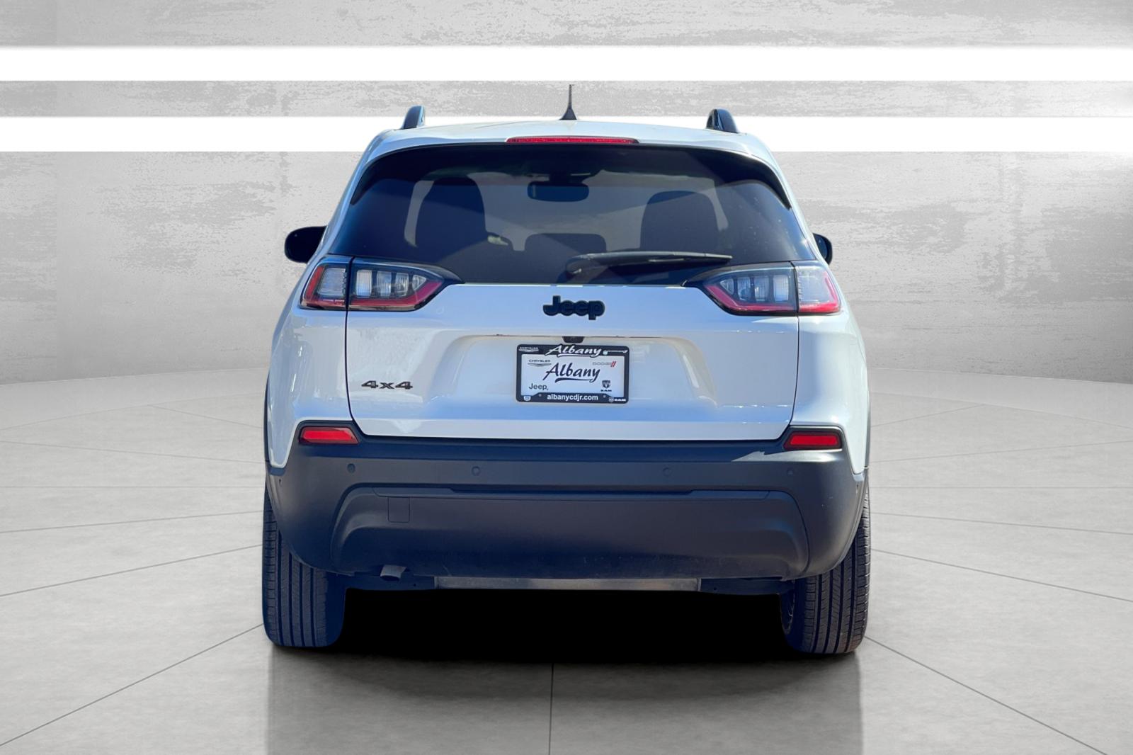 2023 Jeep Cherokee Altitude photo 4