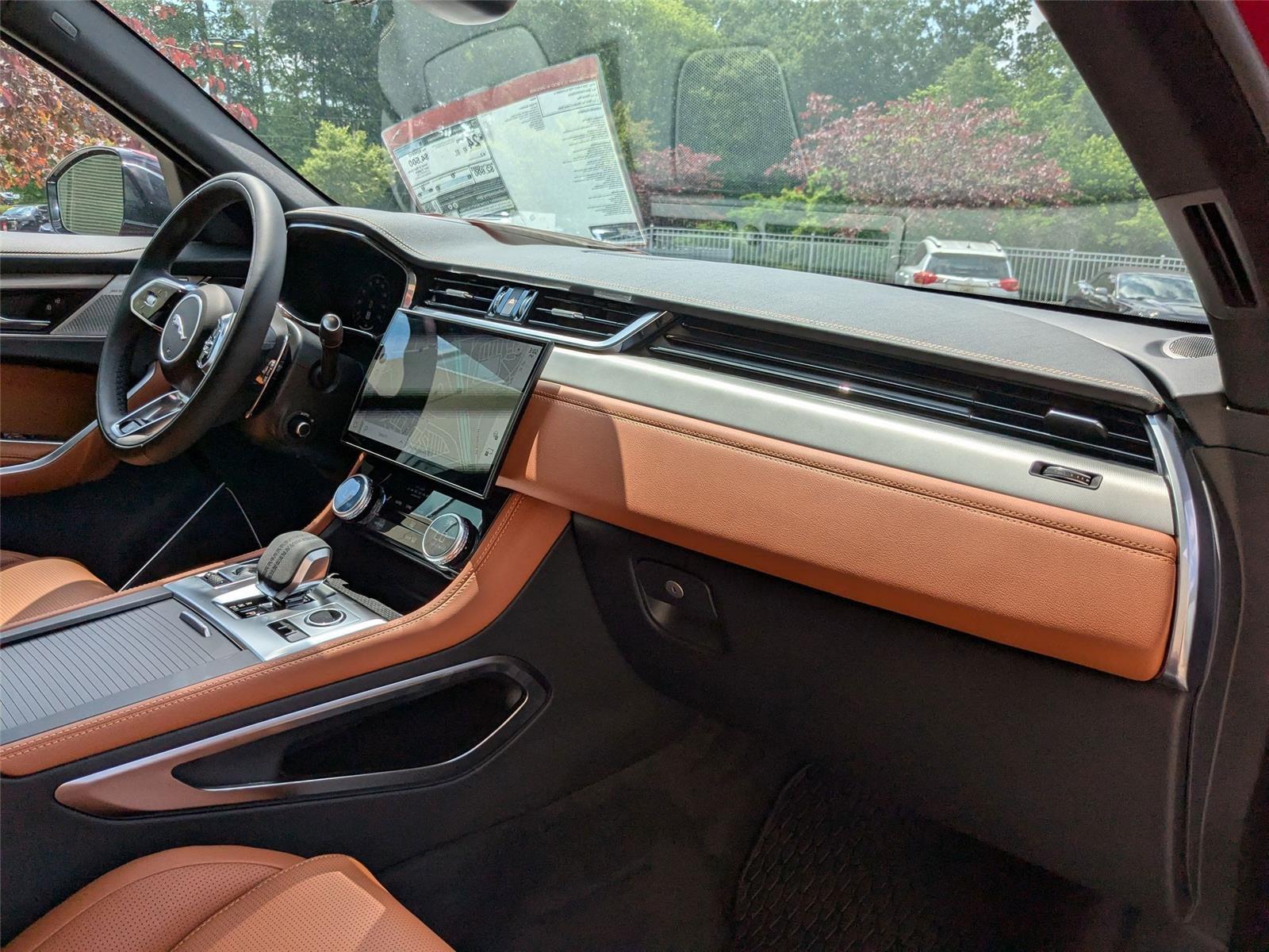 2026 Jaguar F-PACE P250 R-Dynamic S photo 36