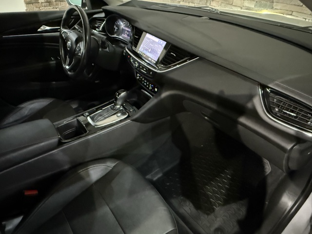 2018 Buick Regal TourX Essence photo 27