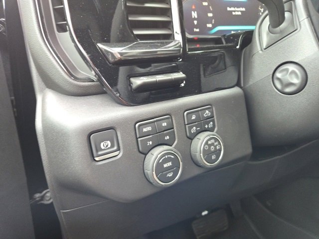 2026 Chevrolet Silverado ZR2 photo 9