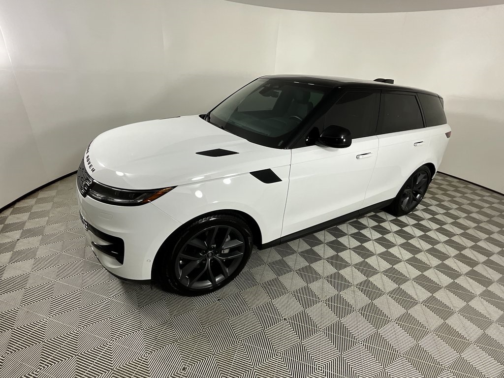 2024 Land Rover Range Rover Sport SE photo 4