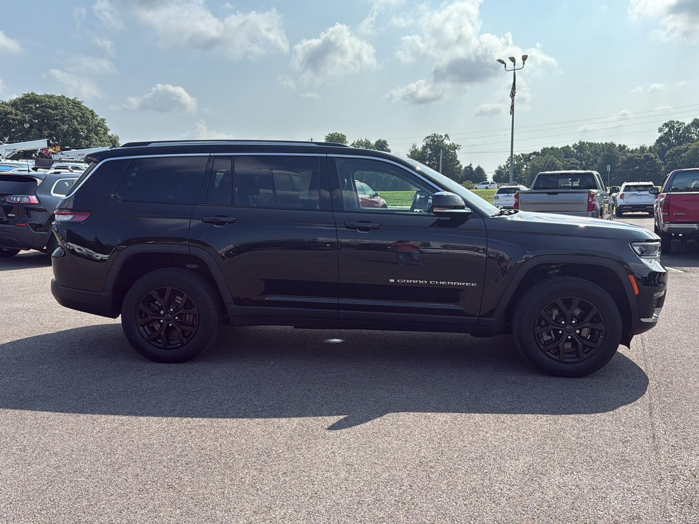 2022 Jeep Grand Cherokee Limited photo 4