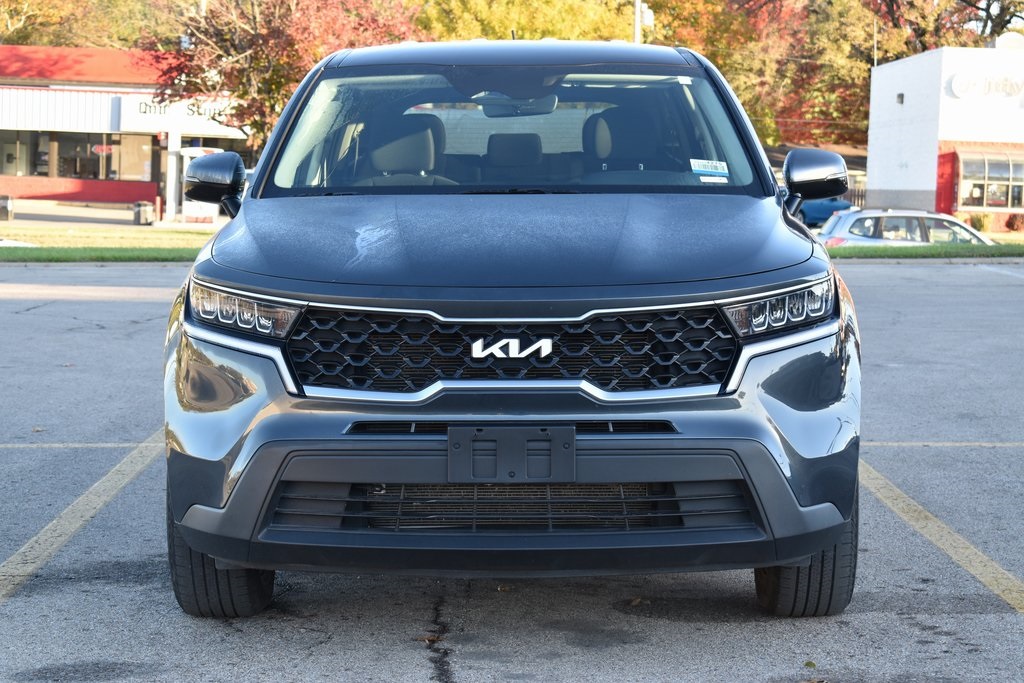 Used 2023 Kia Sorento LX with VIN 5XYRGDLC5PG193542 for sale in Kansas City