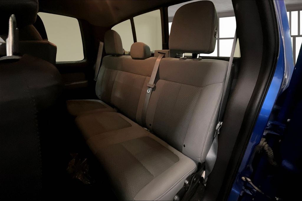 2013 Ford F-150 XLT photo 21