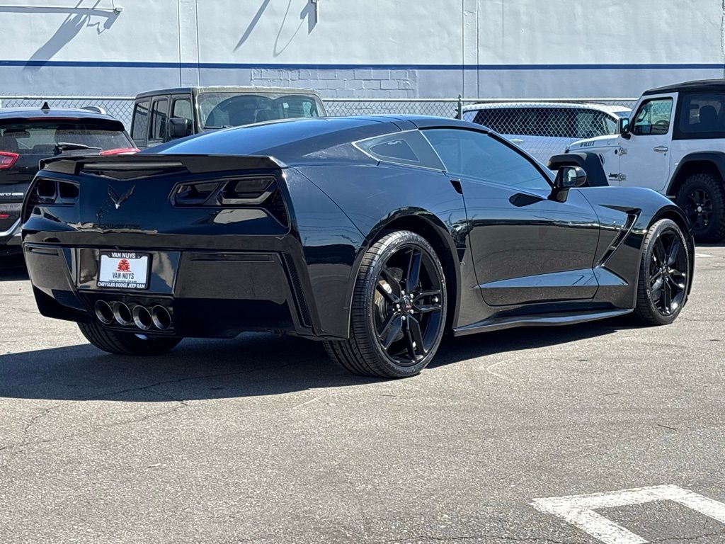 2016 Chevrolet Corvette Stingray Z51 1LT photo 3