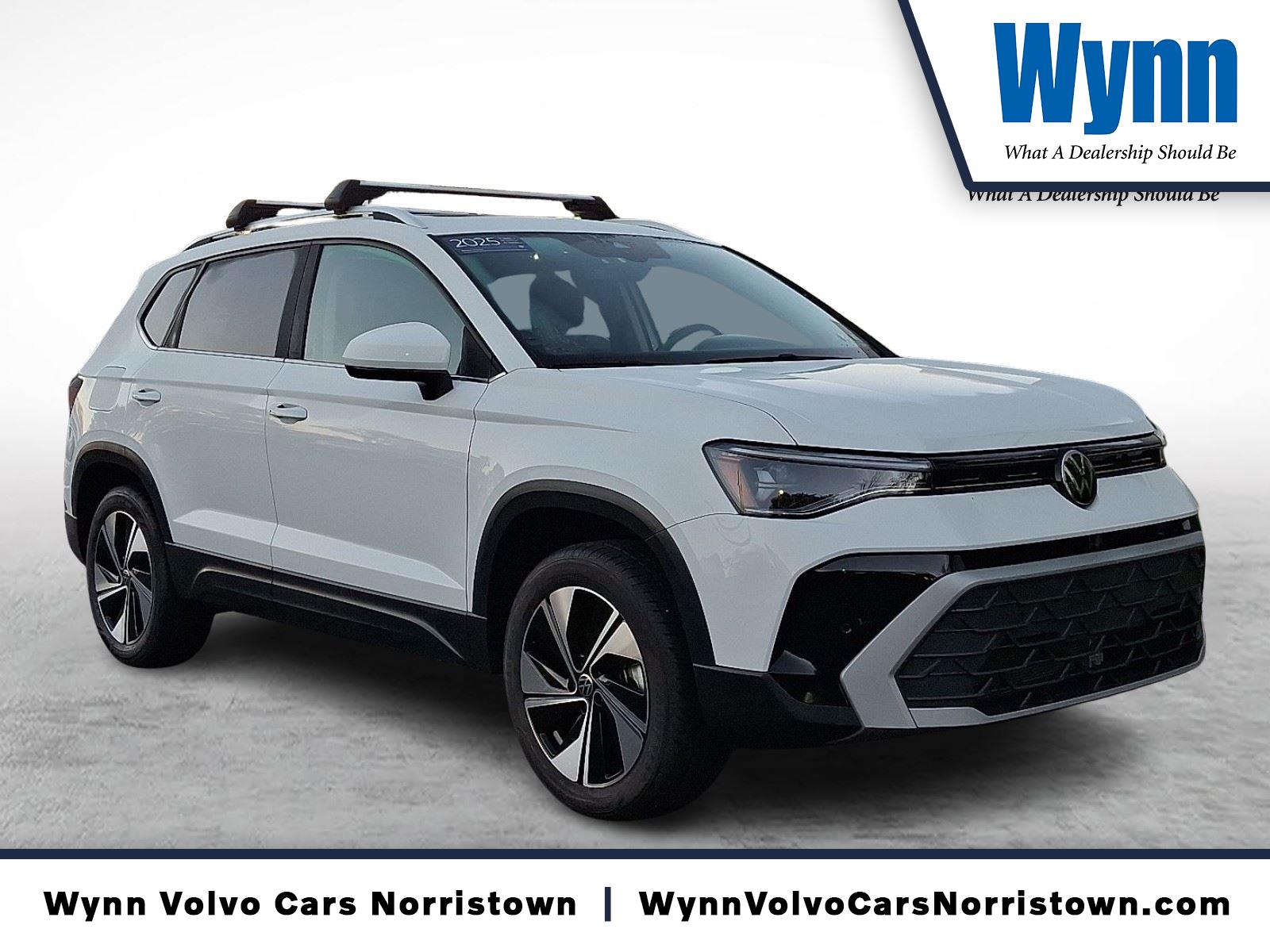 2025 Volkswagen Taos SE's photo