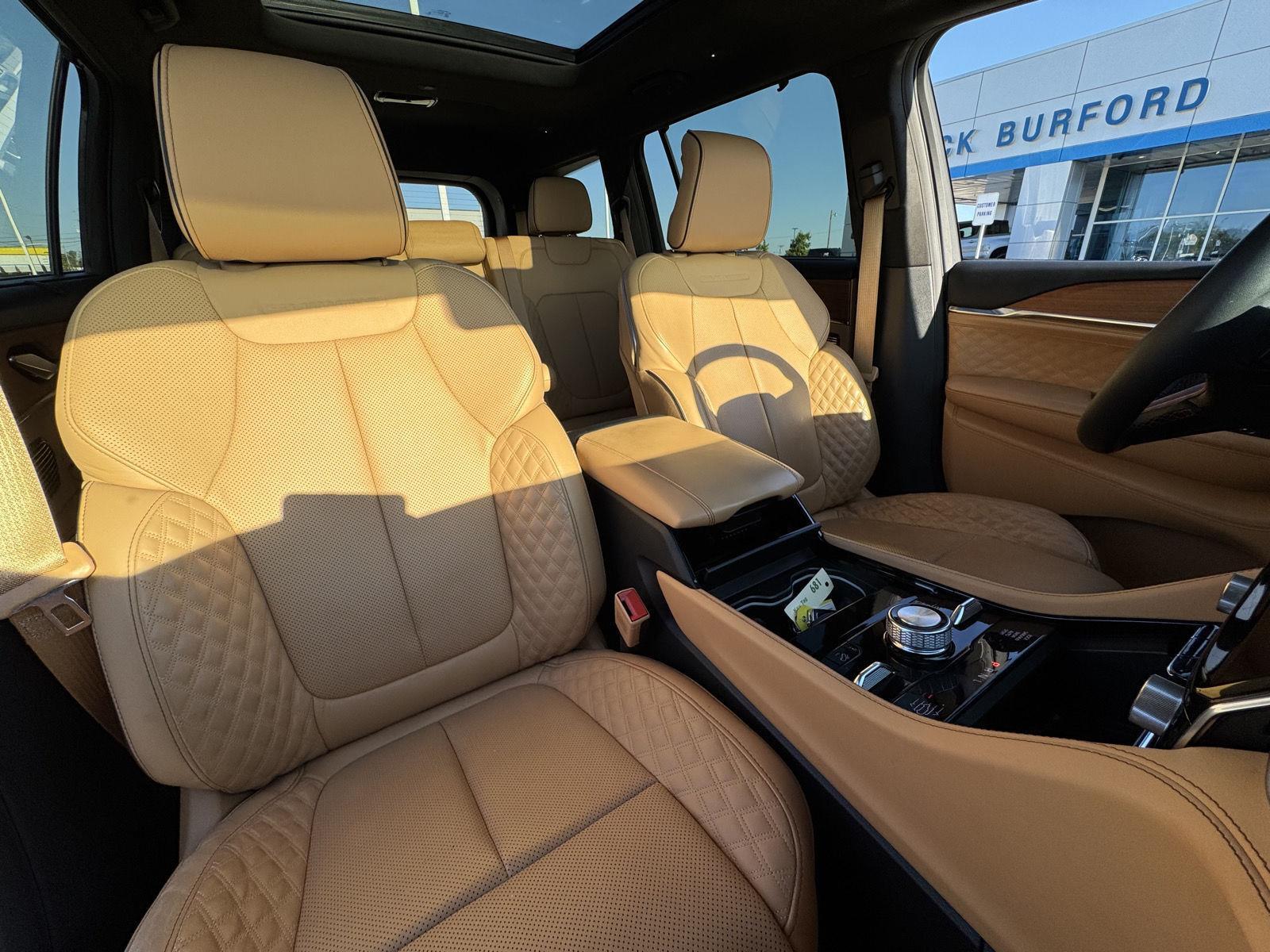 2023 Jeep Grand Cherokee L Summit Reserve photo 31
