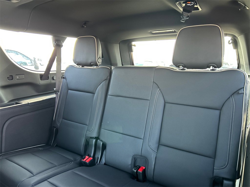 2026 GMC YUKON XL - Image 32