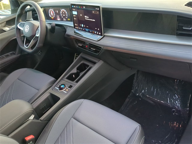 2025 Volkswagen Tiguan SE R-Line Black photo 11