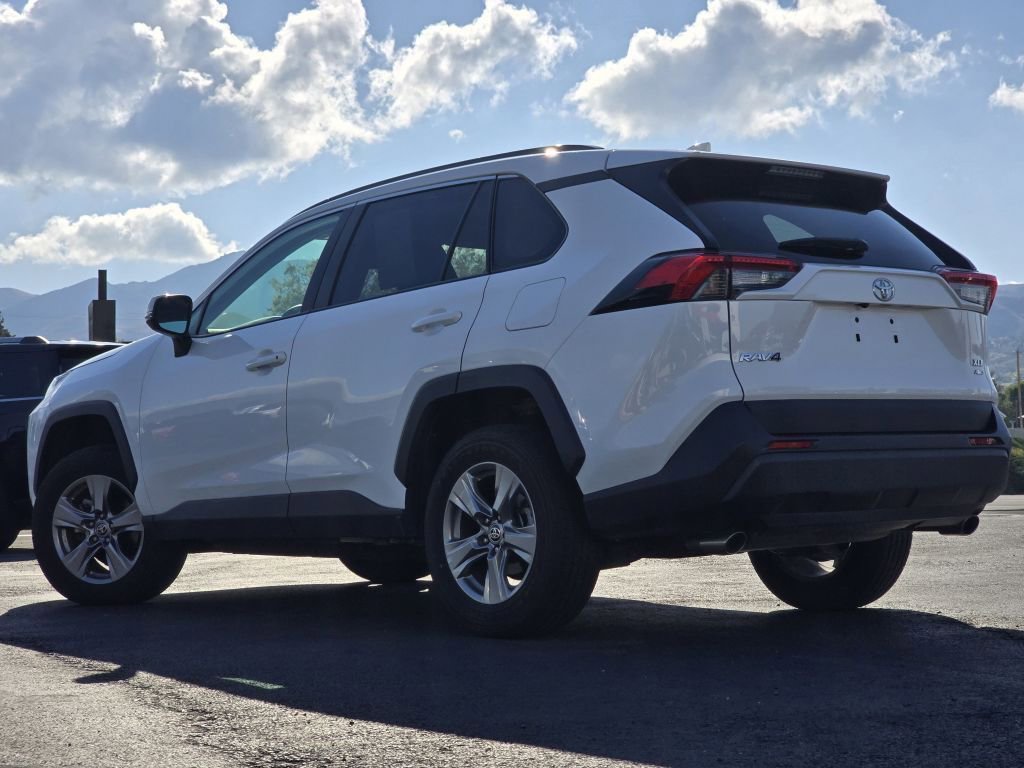 2024 Toyota RAV4 XLE photo 4