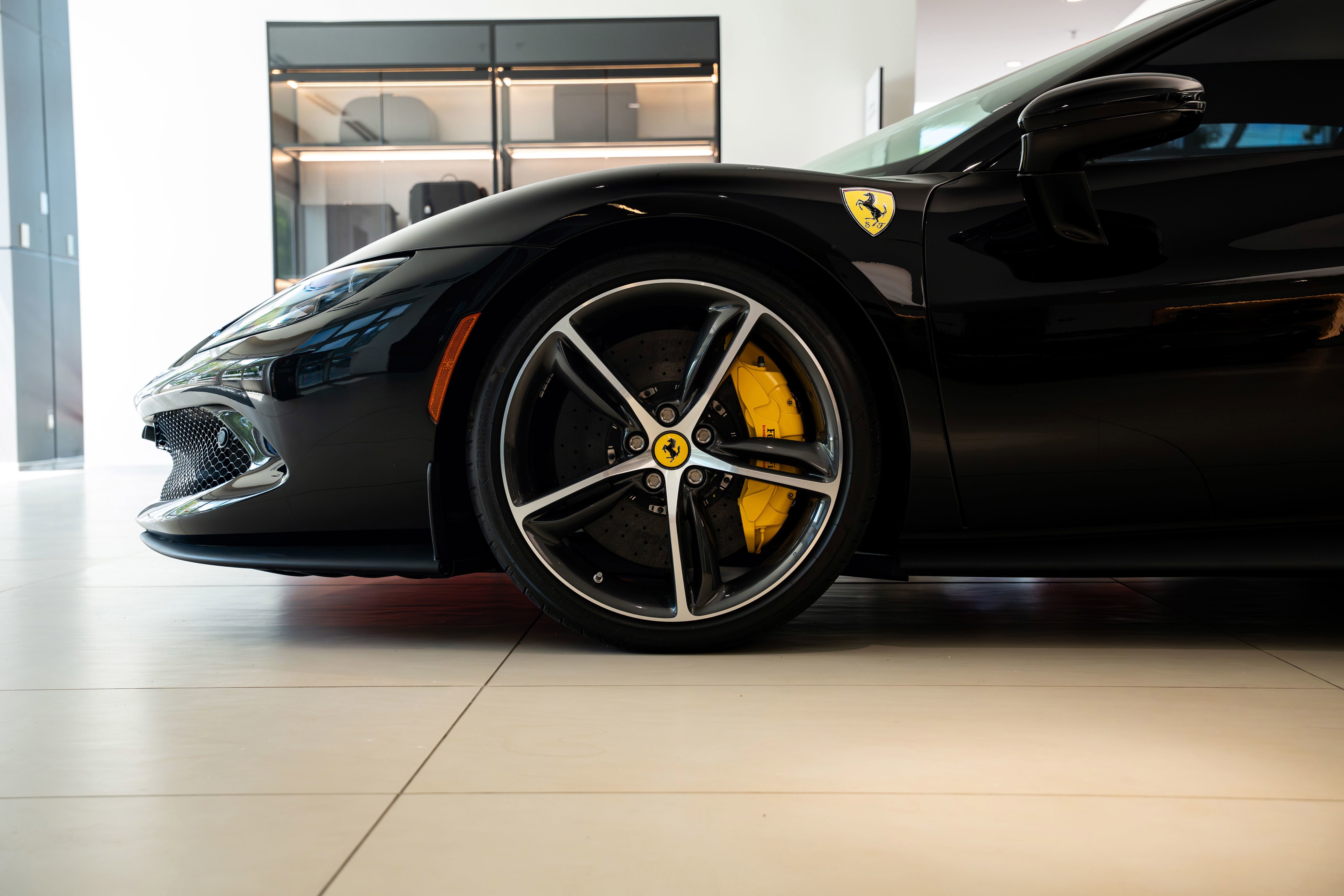 2025 Ferrari 296 GTB photo 19
