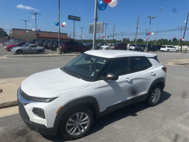 2023 Chevrolet Trailblazer LS photo 2