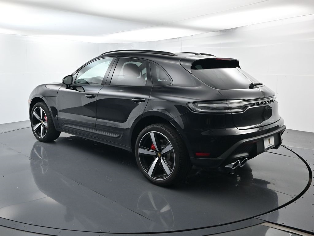 2026 Porsche Macan S photo 3
