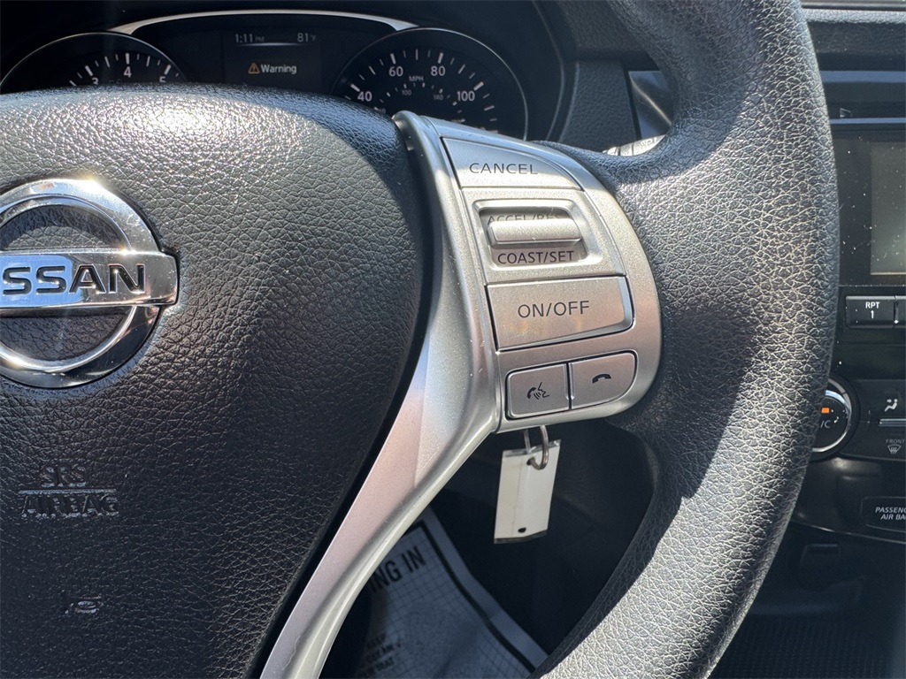 2015 Nissan Rogue S photo 19