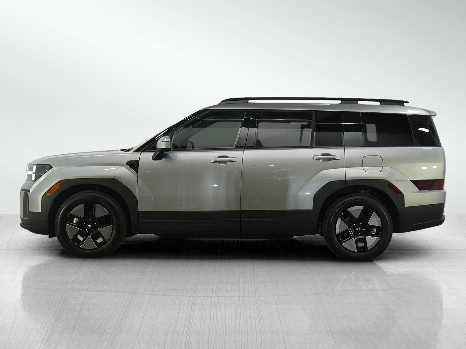 Used 2025 Hyundai Santa Fe SEL with VIN 5NMP2DG10SH044694 for sale in Minneapolis, Minnesota