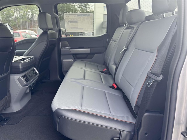 2025 Ford F-150 Lariat photo 15