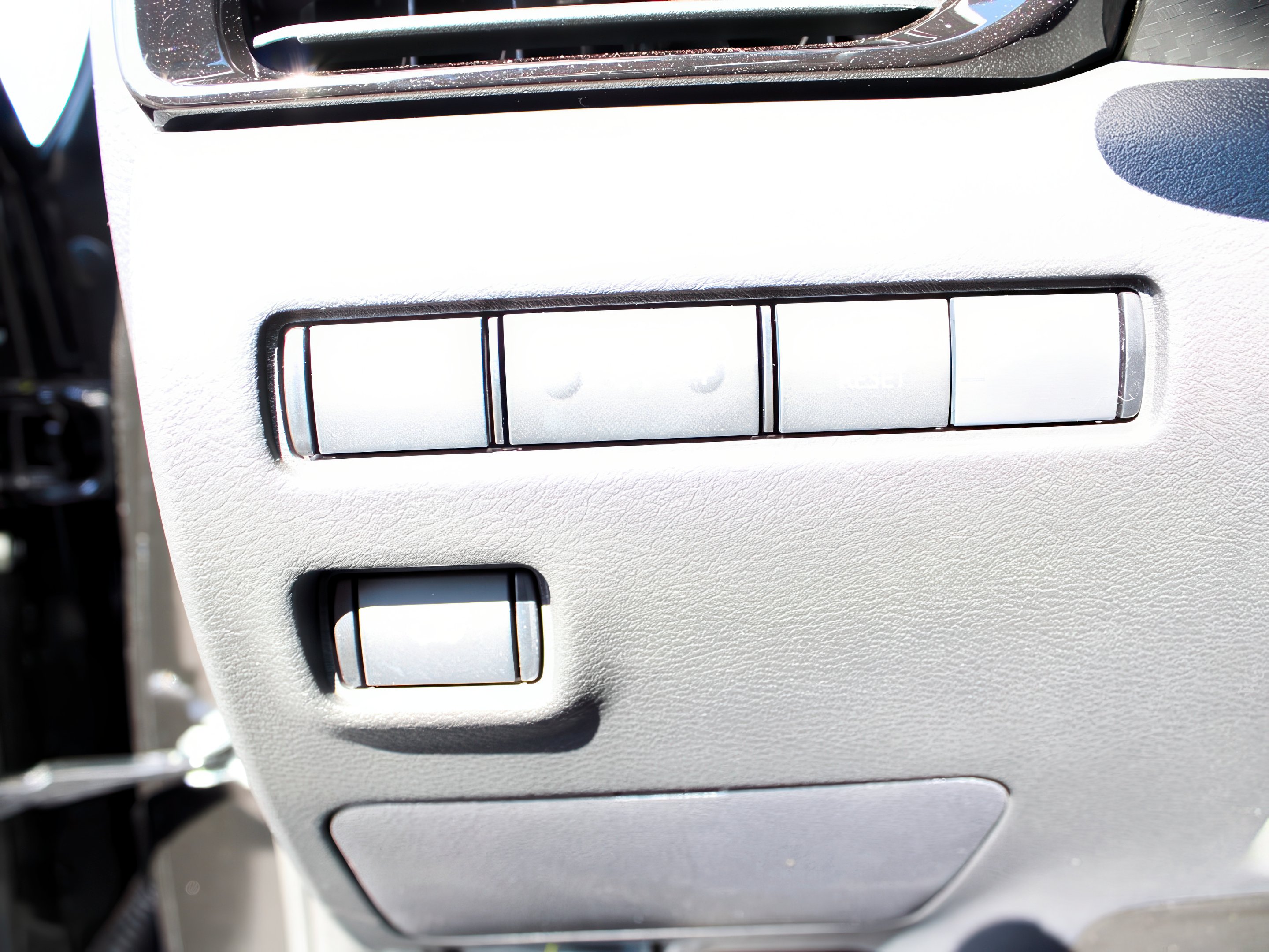 2025 Nissan Sentra SV photo 14