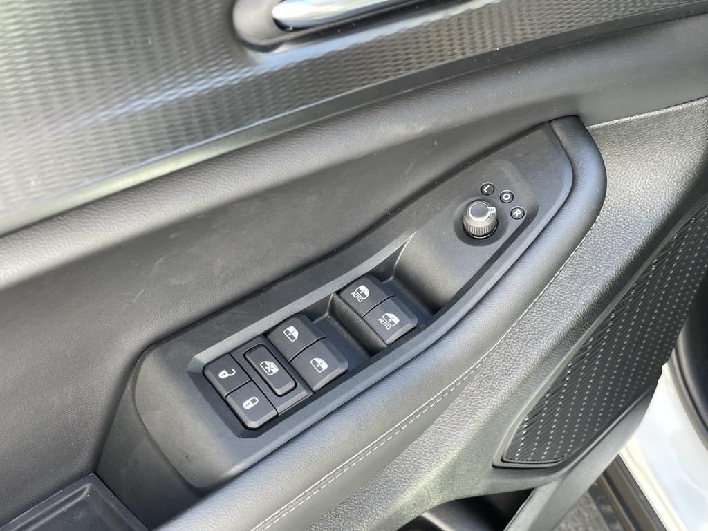 2025 Jeep Grand Cherokee Laredo X photo 13