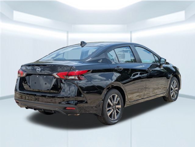 2025 Nissan Versa SV photo 4