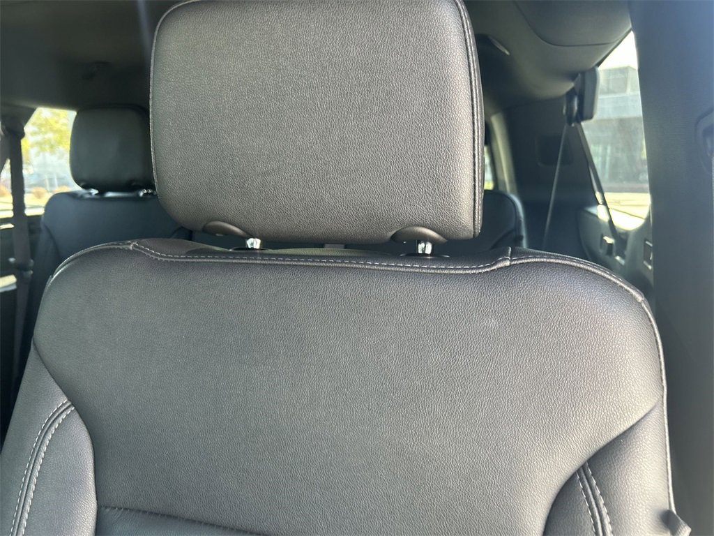 2024 Chevrolet Suburban Z71 photo 4