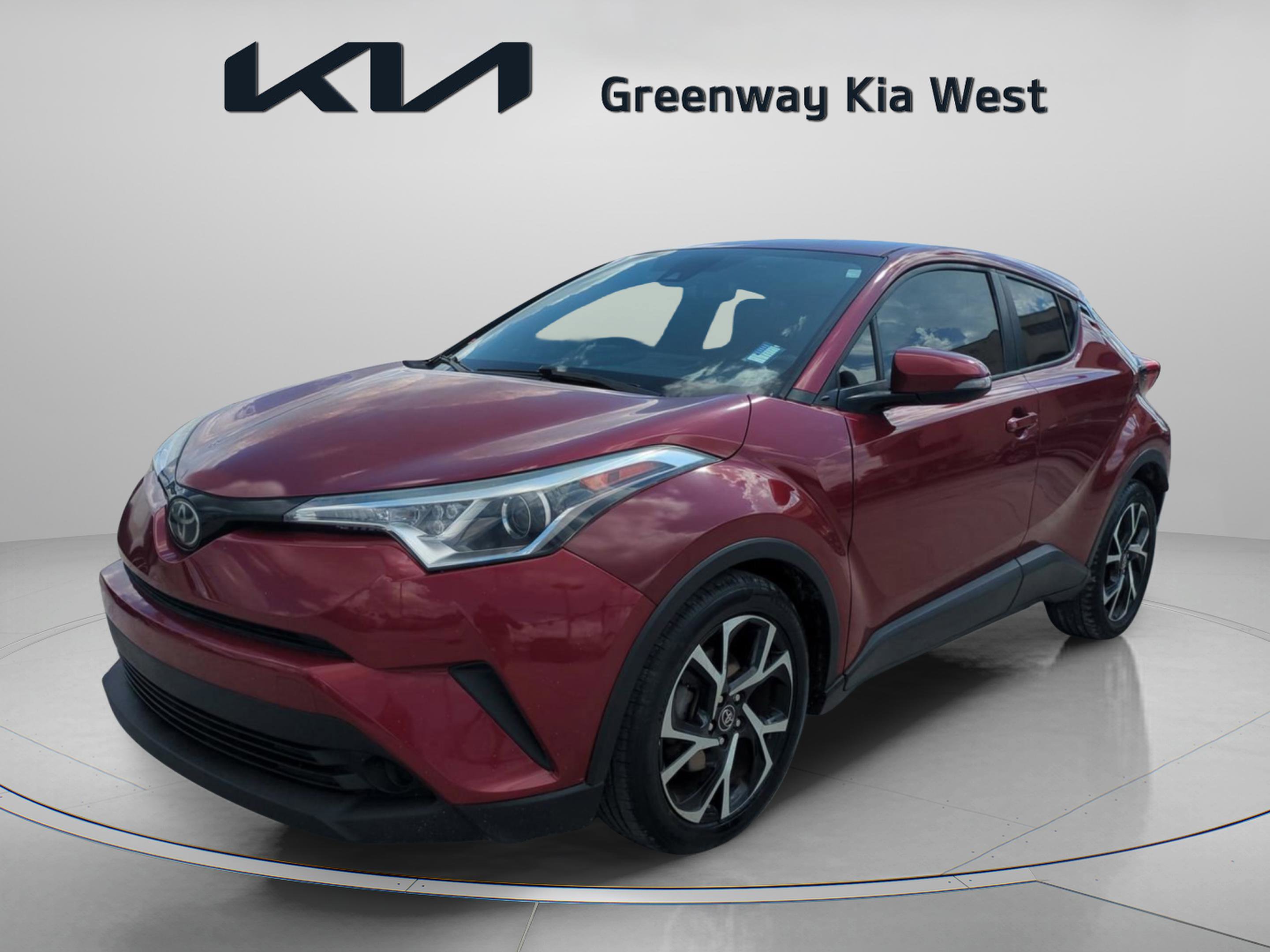 2018 Toyota C-HR XLE photo 3