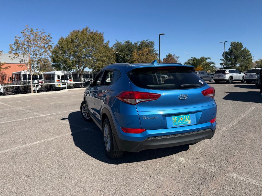 2017 Hyundai Tucson SE Plus photo 3
