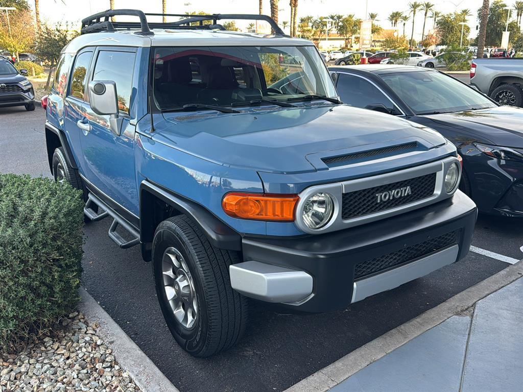 2012 Toyota FJ Cruiser Base's photo