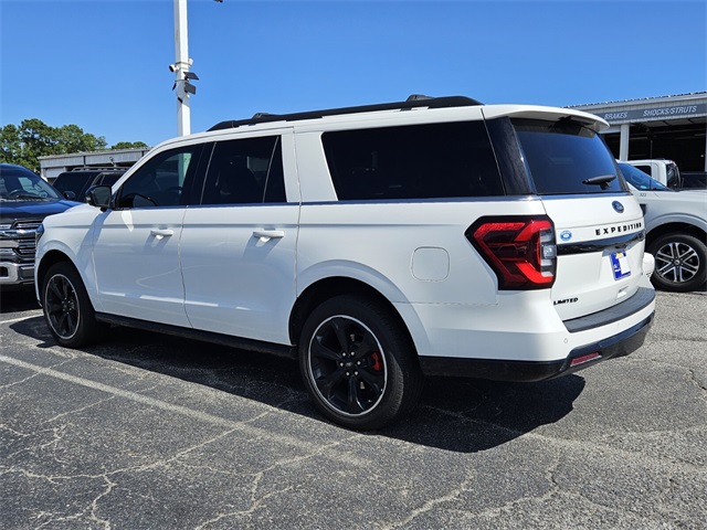 2023 Ford Expedition MAX Limited photo 4
