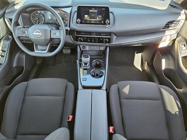 2026 Nissan Rogue S photo 17