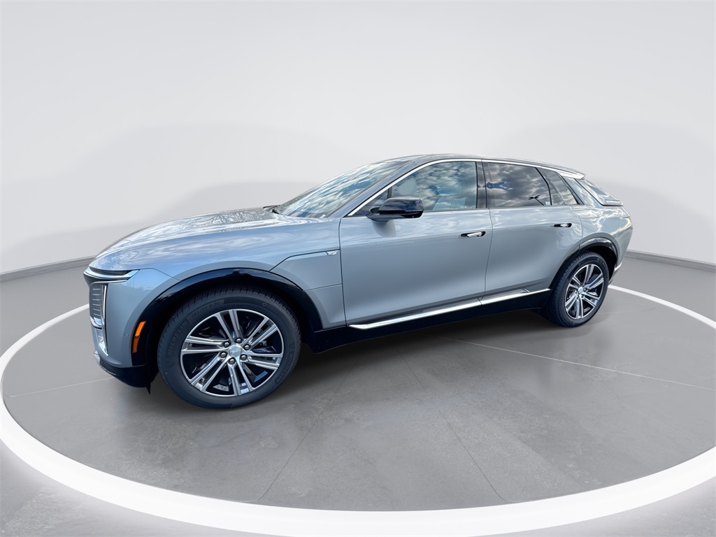 2024 Cadillac LYRIQ Luxury 1's photo