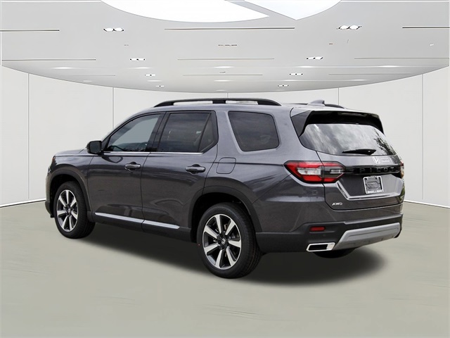 2025 Honda Pilot Touring photo 5