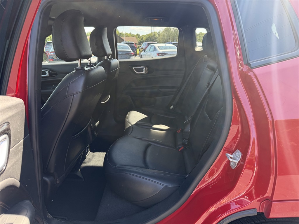 2023 Jeep Compass Limited Red Edition photo 10