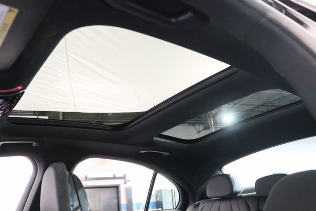 2025 Mercedes Benz E 350 4MATIC photo 11