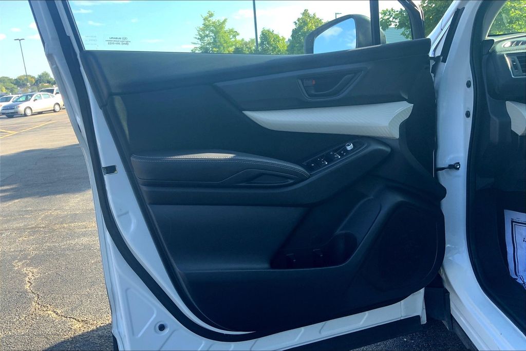 2022 Subaru Ascent Base photo 23
