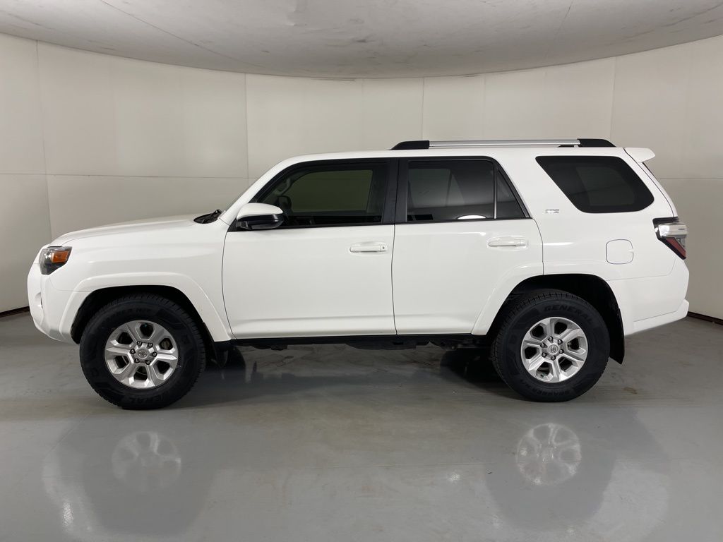 2023 Toyota 4Runner SR5 photo 6
