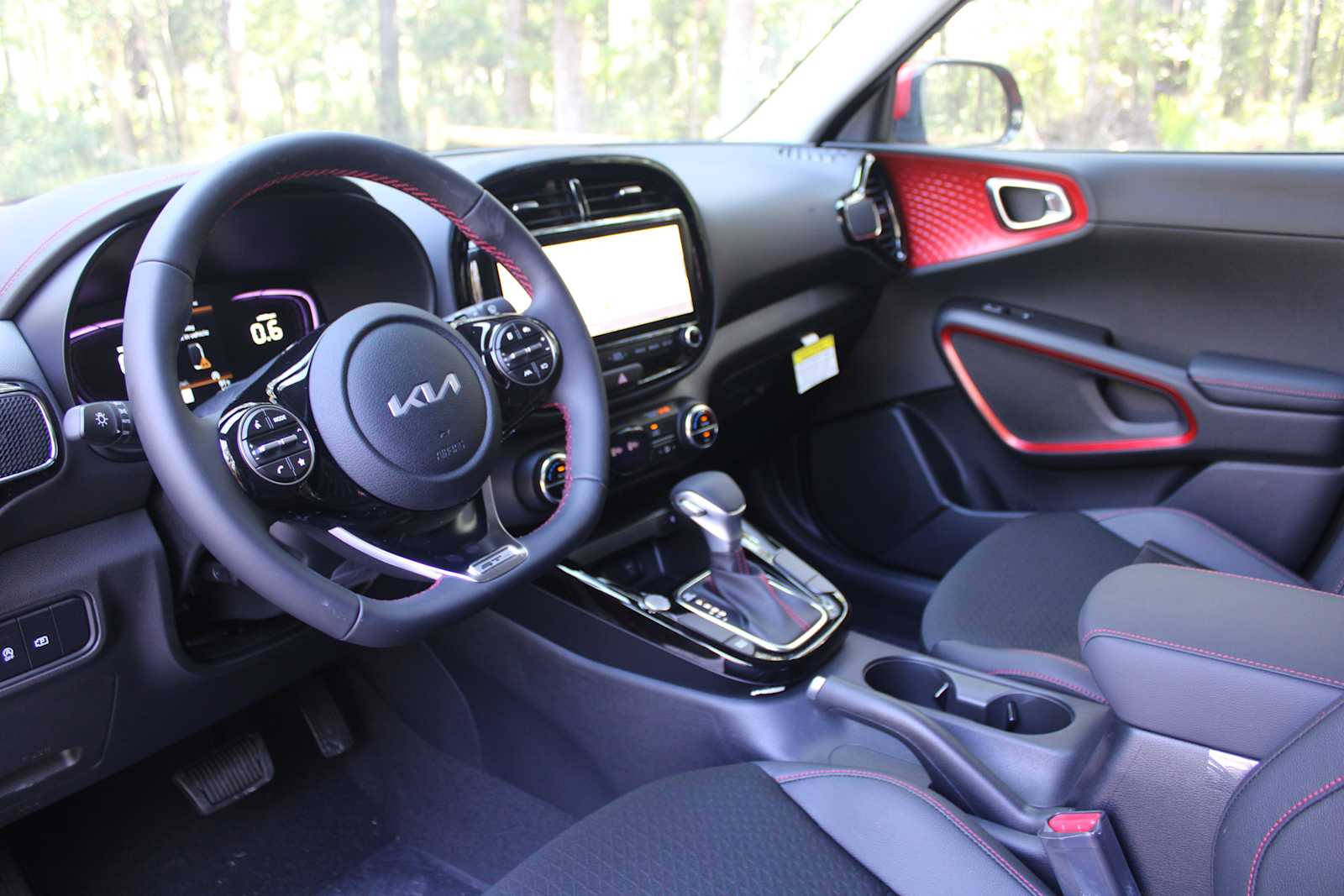 2025 Kia Soul GT-Line photo 18