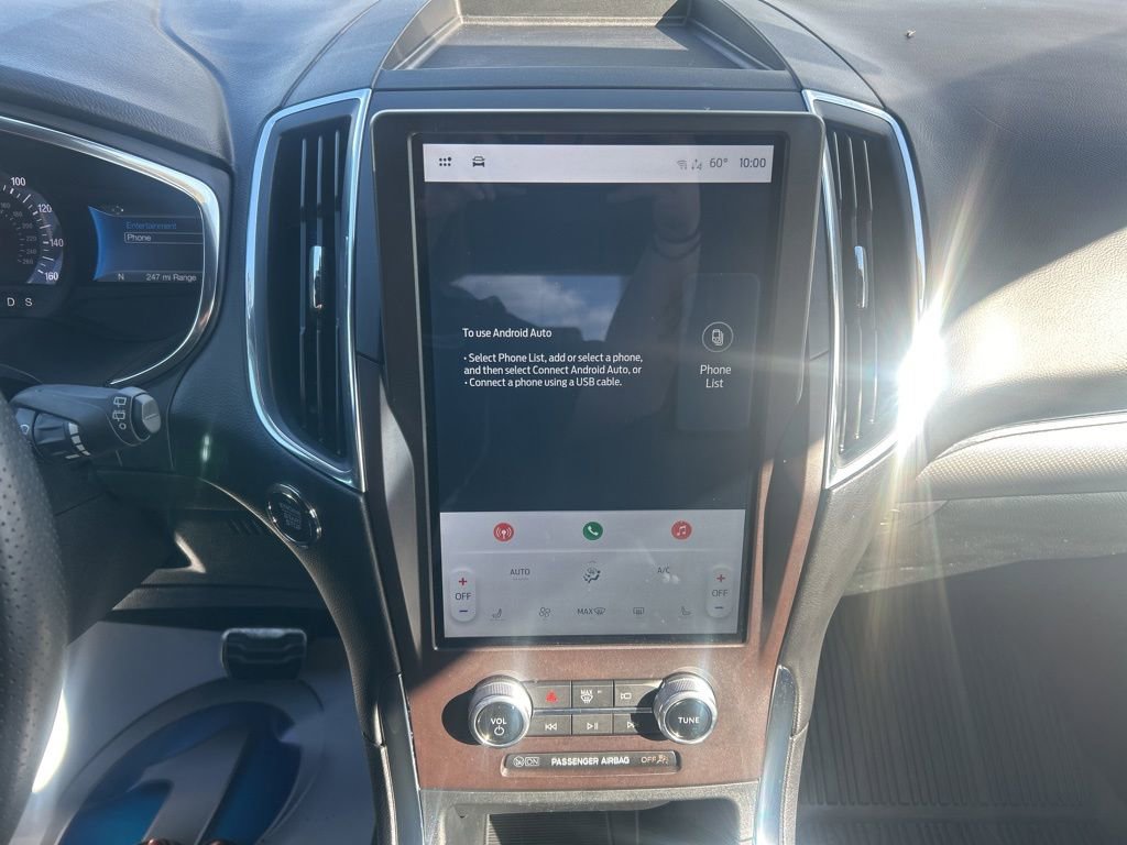 2021 Ford Edge ST photo 17