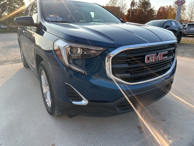 2021 GMC Terrain SLE's photo