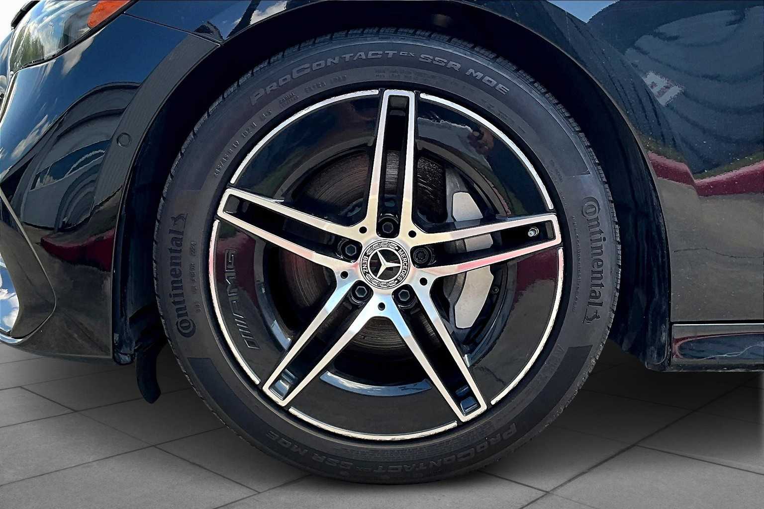 2025 Mercedes Benz E 350 4MATIC photo 10