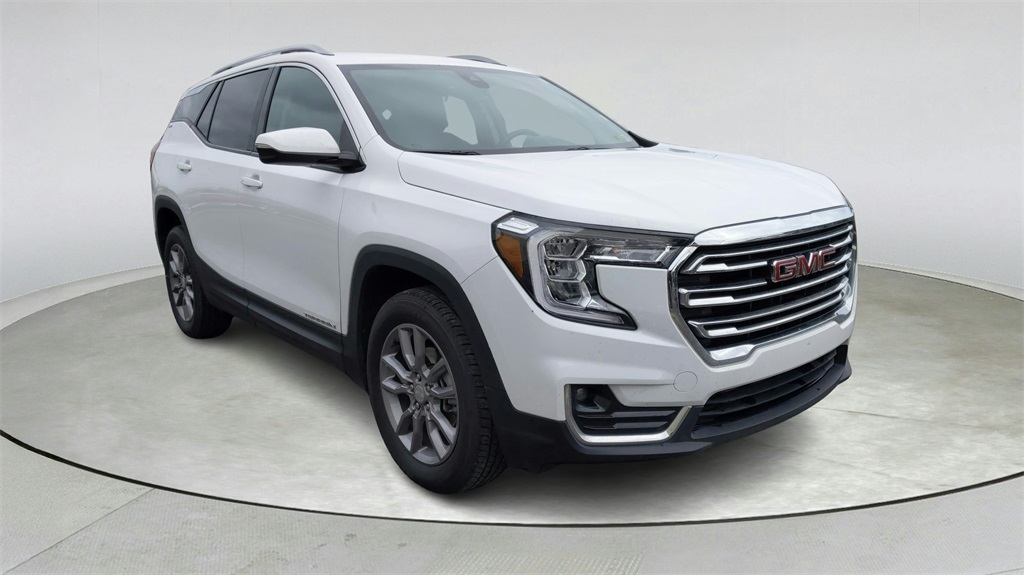 2024 GMC Terrain SLT's photo