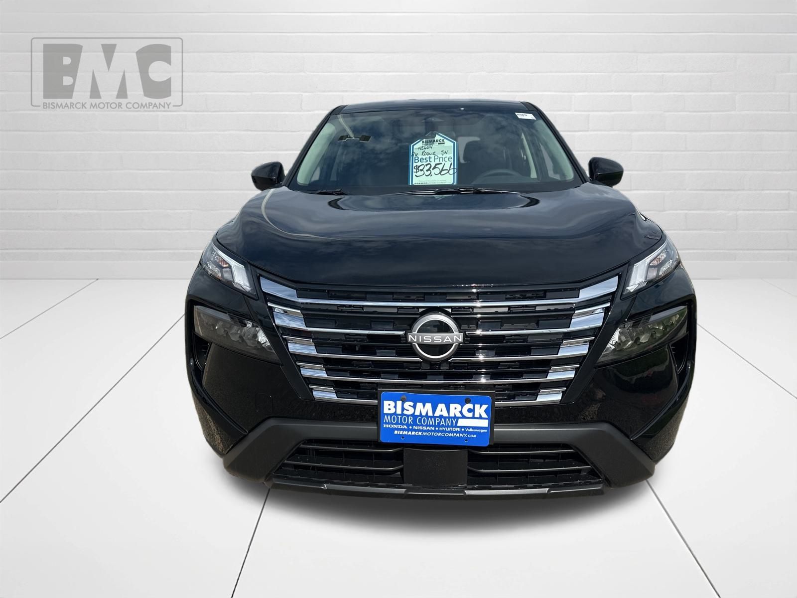 2026 Nissan Rogue SV photo 2