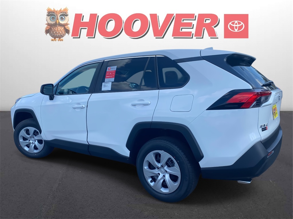 2025 Toyota RAV4 LE photo 3