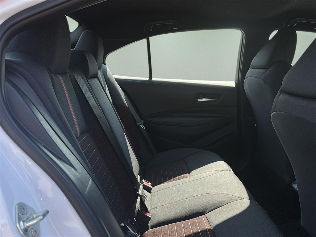 2023 Toyota Corolla SE photo 18